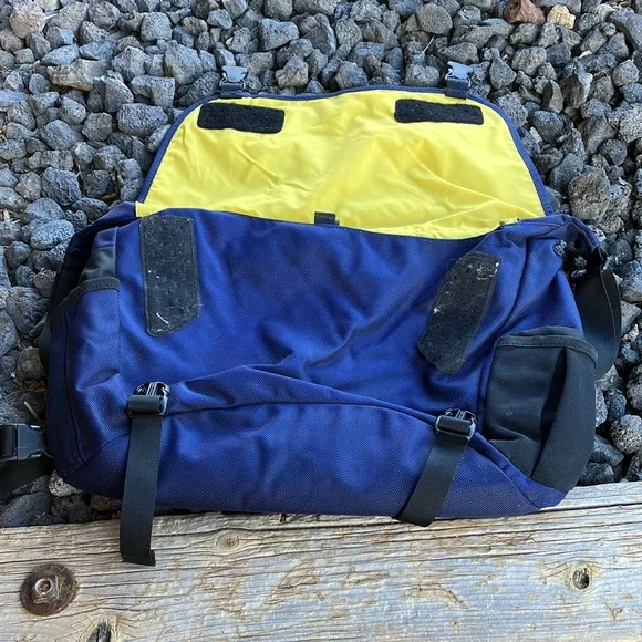 Patagonia Laptop/Messenger Bag - Picture 10 of 16